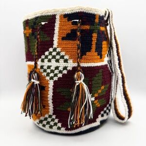 Handmade Authentic Wayuu Mochila Bag - Earth Tones Geometric Design - Medium